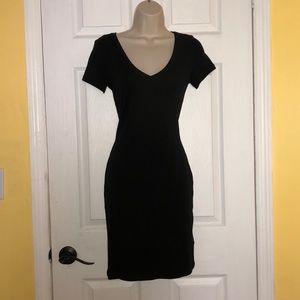 BLACK VNECK TSHIRT DRESS